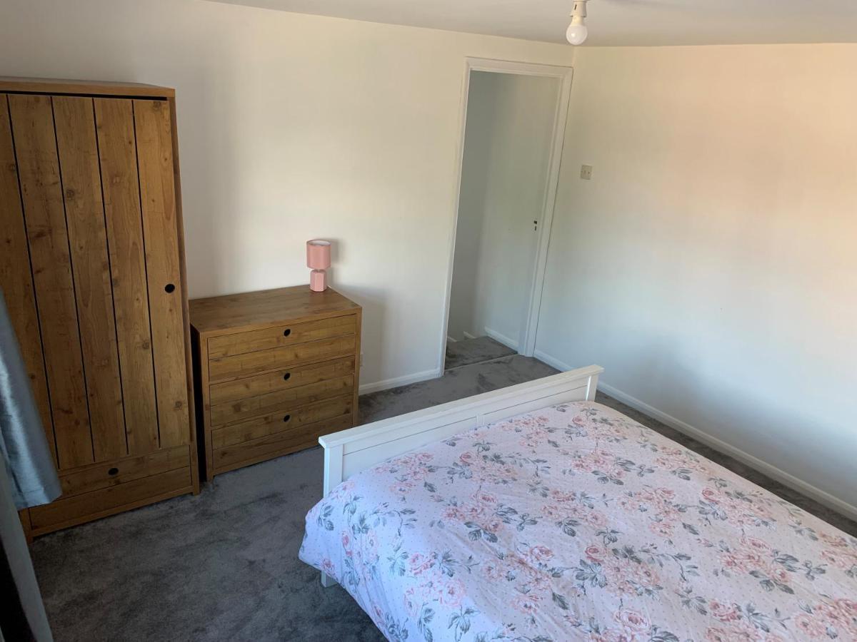 5 Bedroom House With Outdoor Space Upminster Luaran gambar